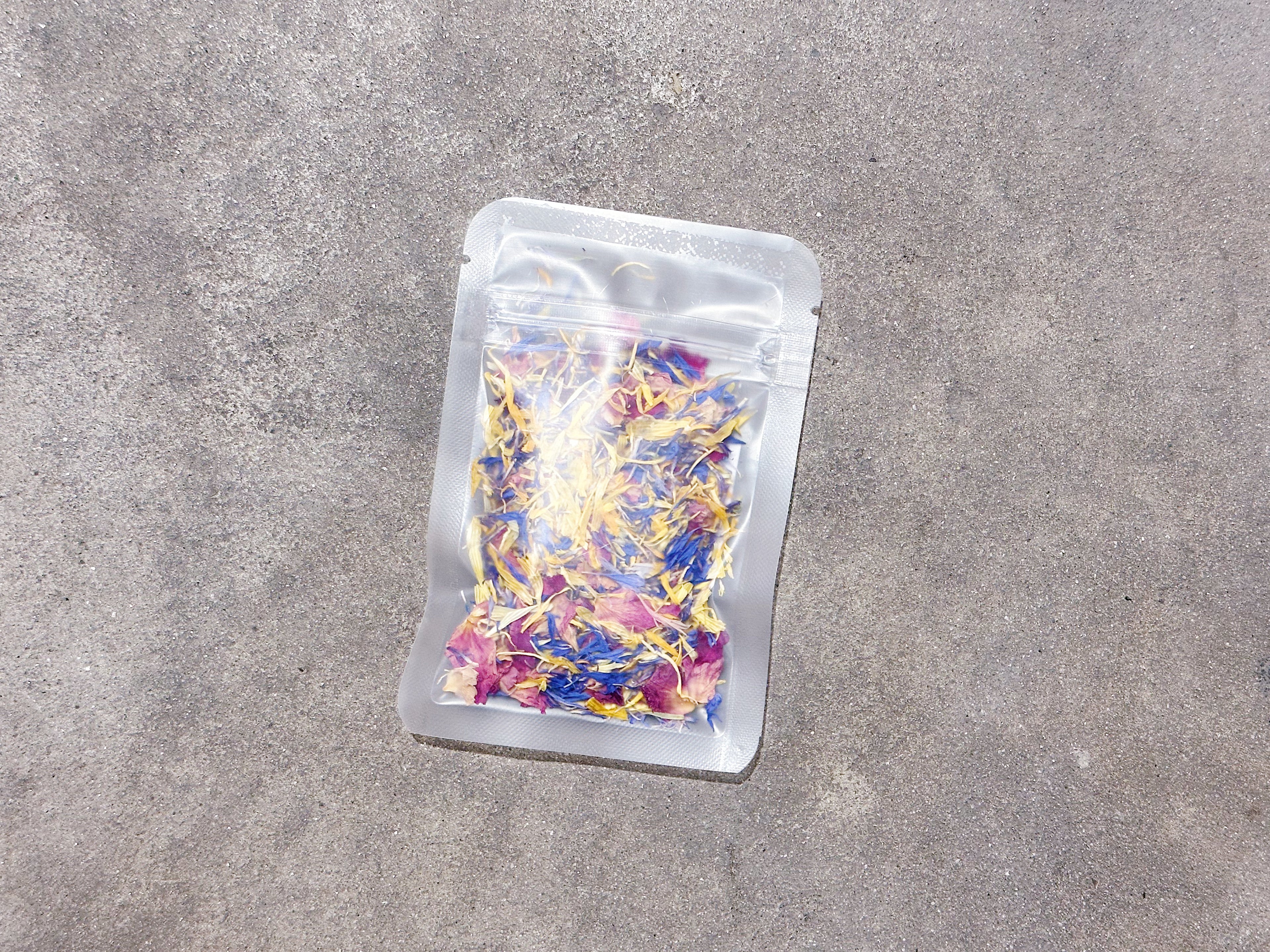 Edible Dried Flower Confetti (resealable bag) 2G