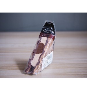 Chocolate Waffle Ice Cream (1PC) / チョコレートアイスワッフル