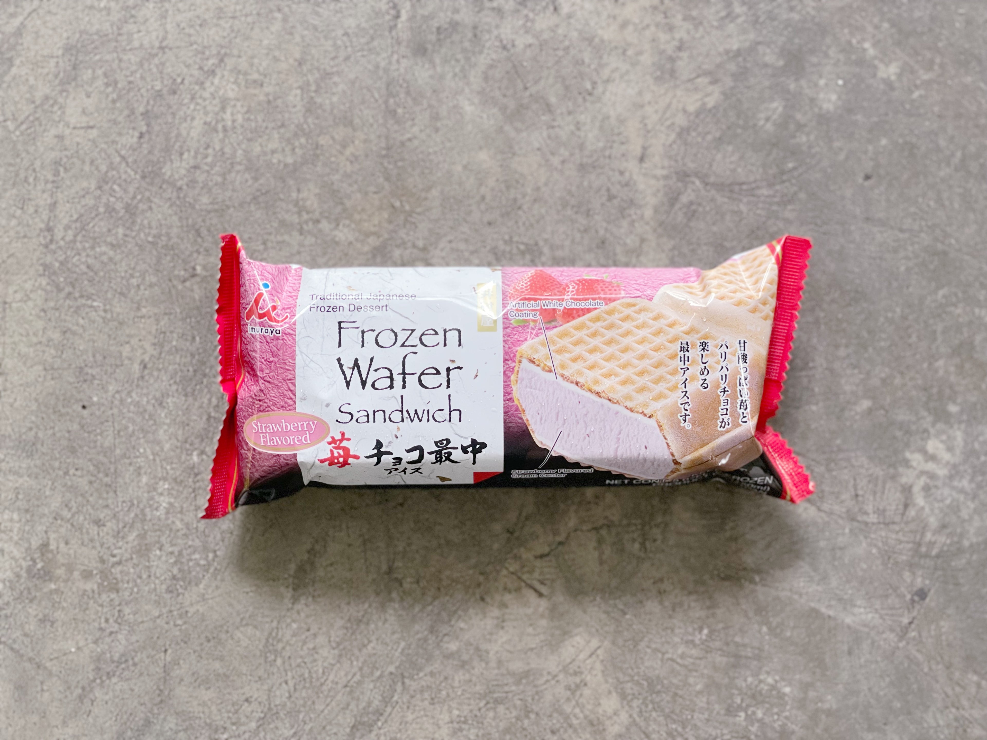 Imuraya Ichigo White Choco Monaka (Strawberry White Chocolate Ice Cream Sandwich)