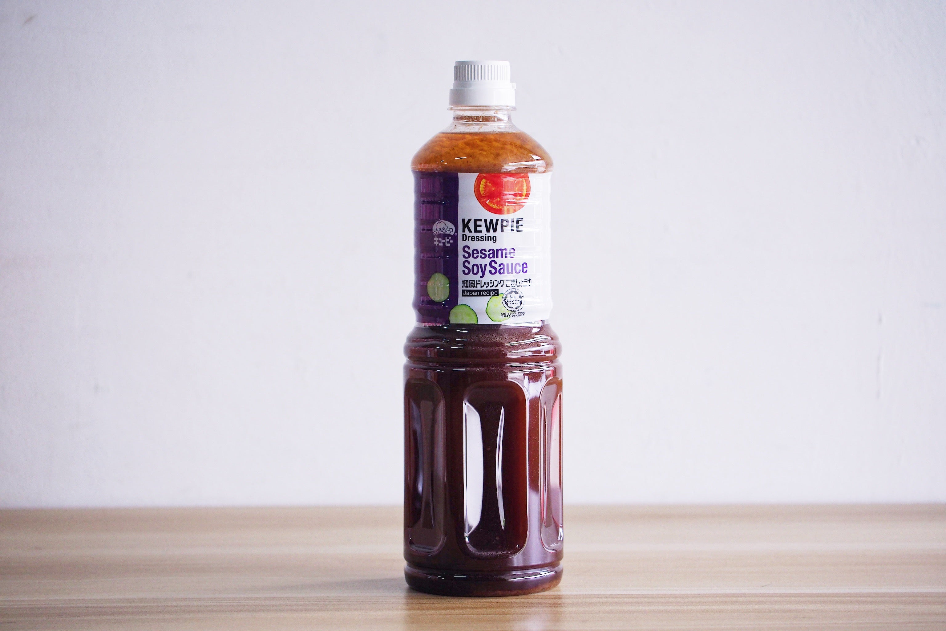 Kewpie Sesame Soy Sauce Dressing / 胡麻ドレッシング 1L