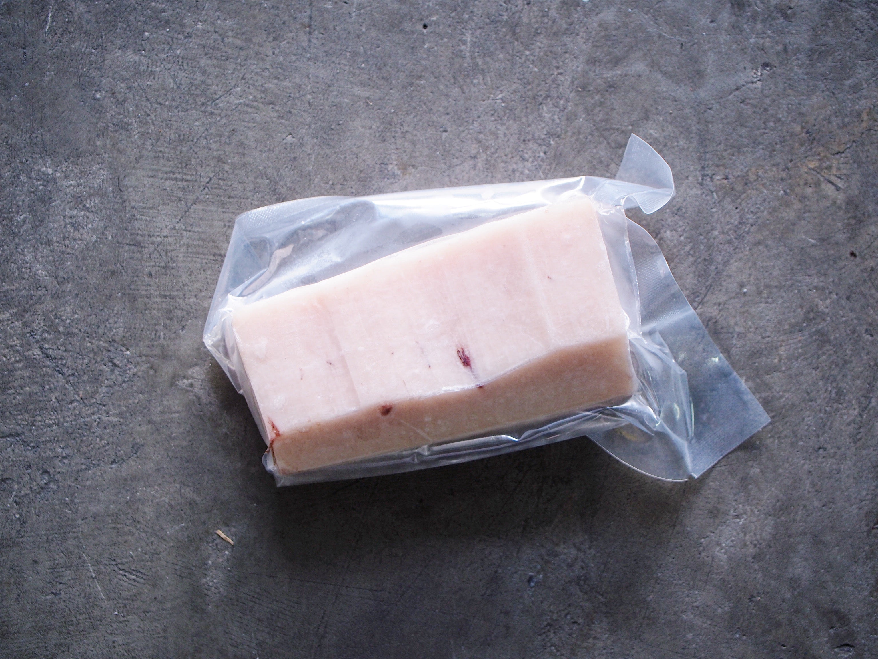 Thick Mekajiki (Sashimi-grade) Swordfish Fillet 目梶木